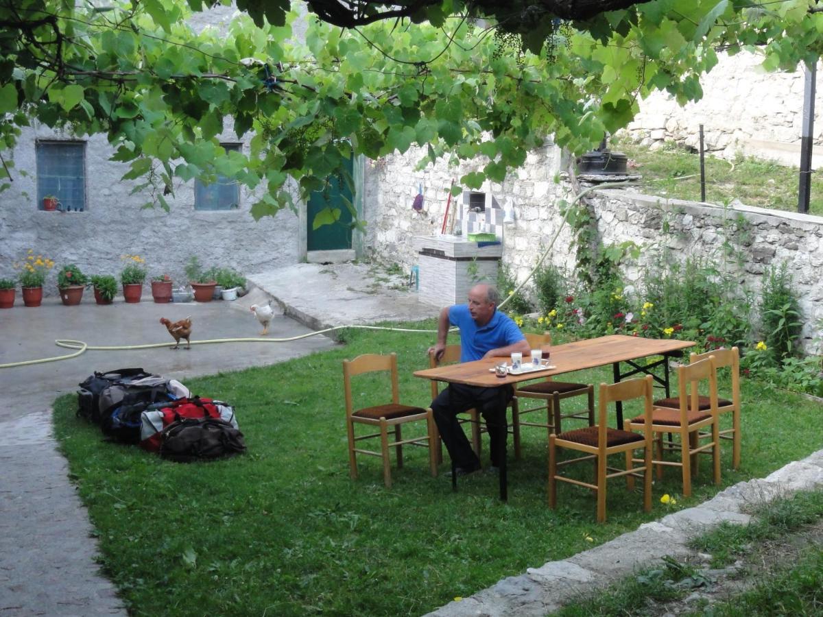 Guesthouse Shtini Fshat Esterno foto